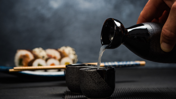 how sake is served